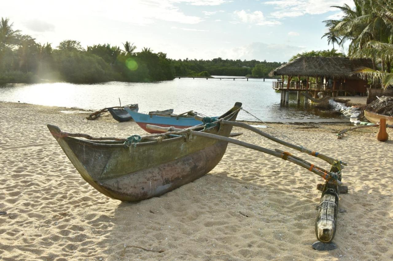 Silent Cabana And Restaurant Marakolliya, Tangalle Zewnętrze zdjęcie